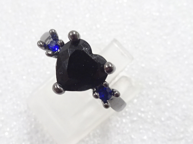 JAPANESE KIMONO / ANTIQUE COLORED STONE RING (SIZE 17)